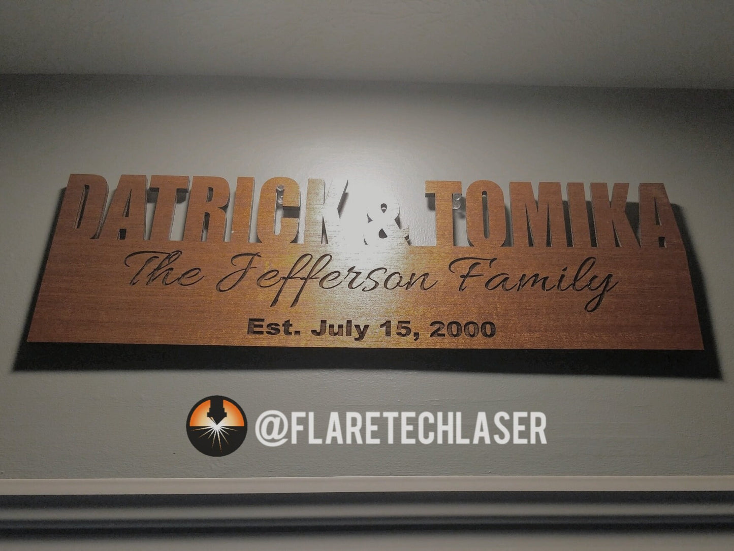Personalized Family Wall Decoration for Wedding Anniversaries, Valentines Day, etc.